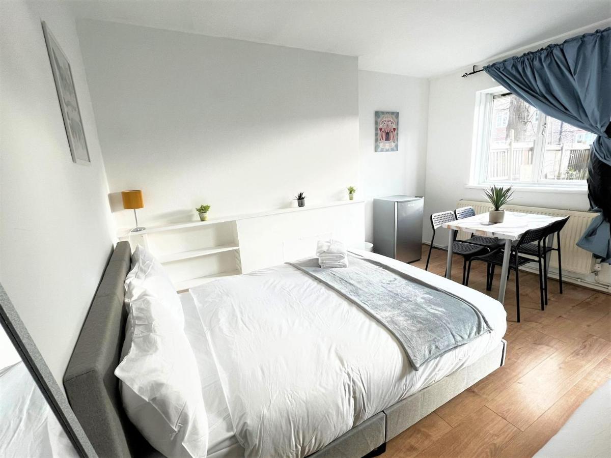 Guest house Stepney 17 Double Bedrooms London